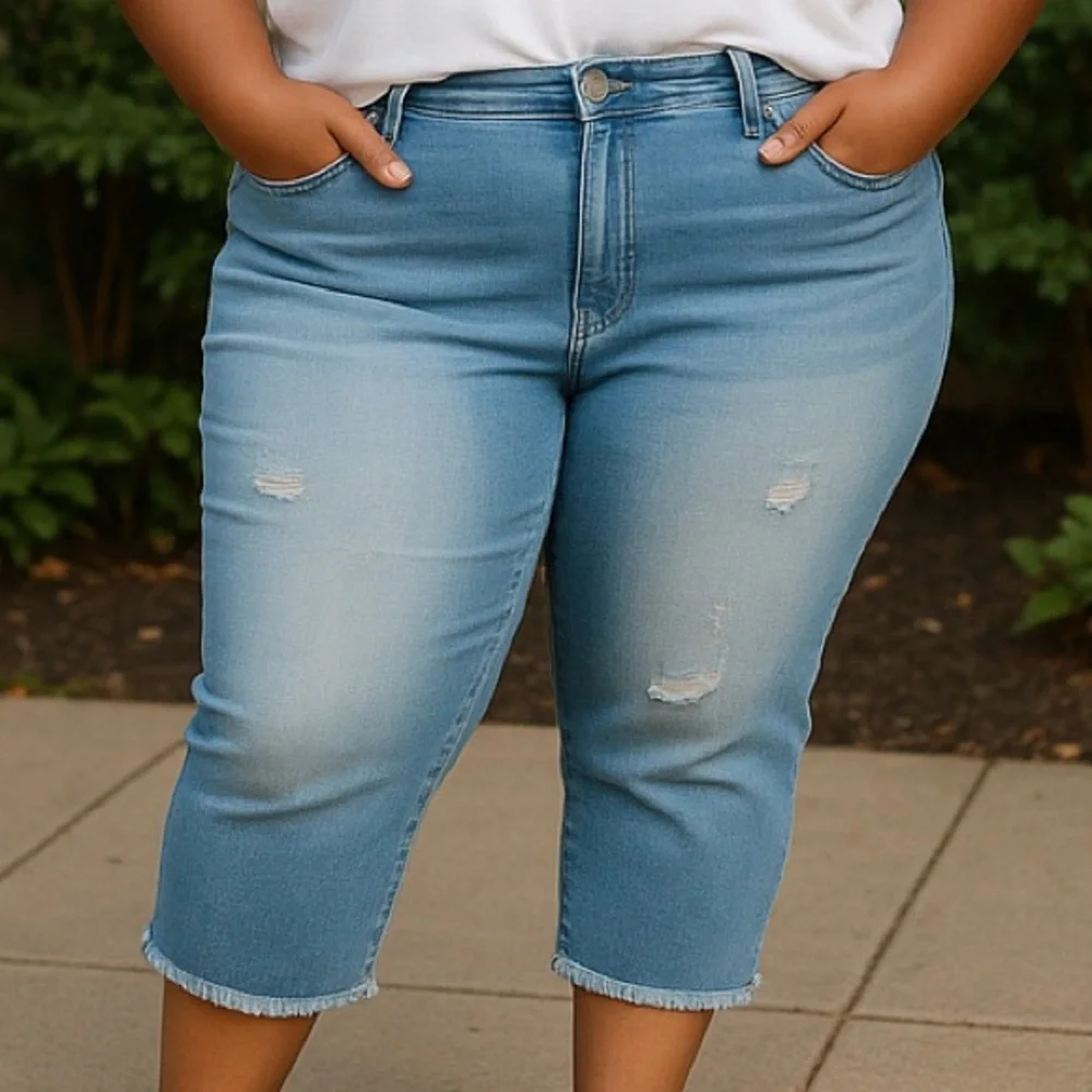 Cato | PLUS SIZE CROPPED LIGHT WASH SKINNY JEANS
